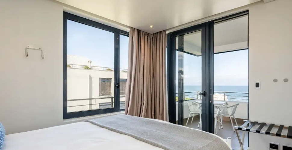 2 Bedrooms Le Paradis Apartment