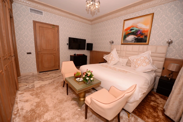 Deluxe Double Suite with garden view