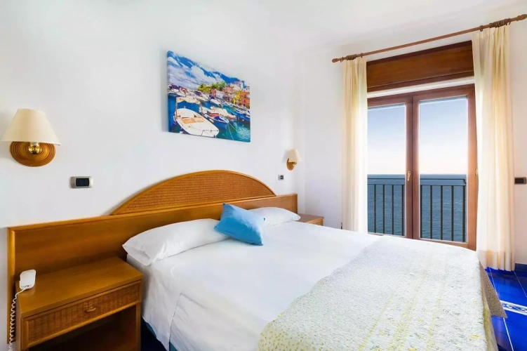 Standard room with sea view