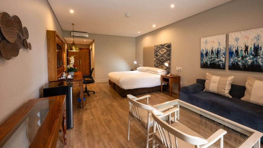 Deluxe Double Suite