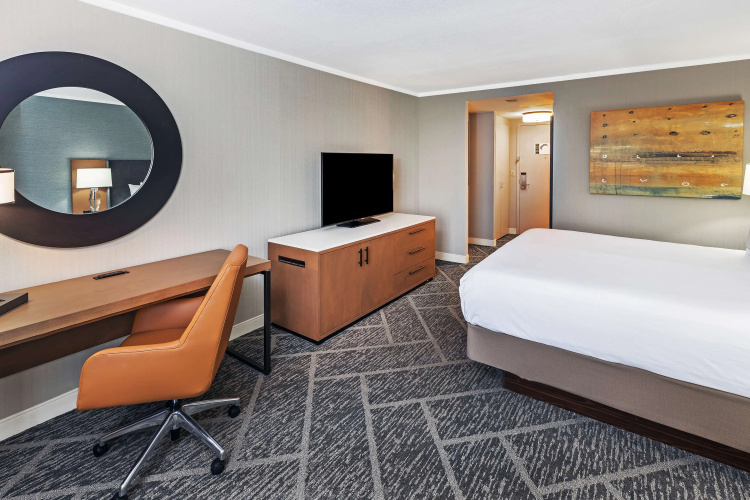 DoubleTree by Hilton Hotel Tulsa - Warren Place photo 26