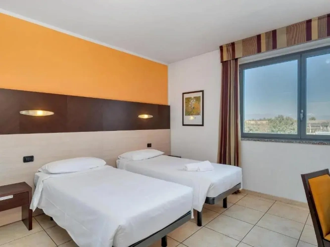 Standard Twin room