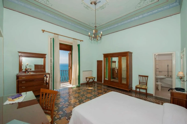 Large Double room