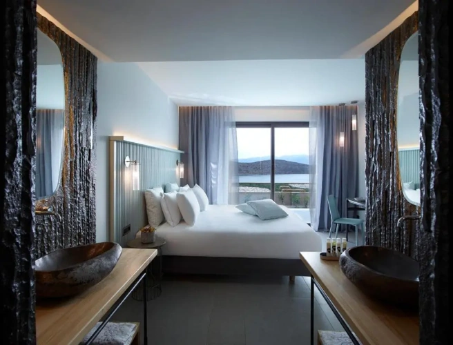 2 Bedrooms Duplex Private Pool Suite with sea view