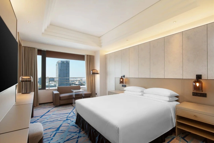 1 Bedroom Club Lounge Access Double Suite