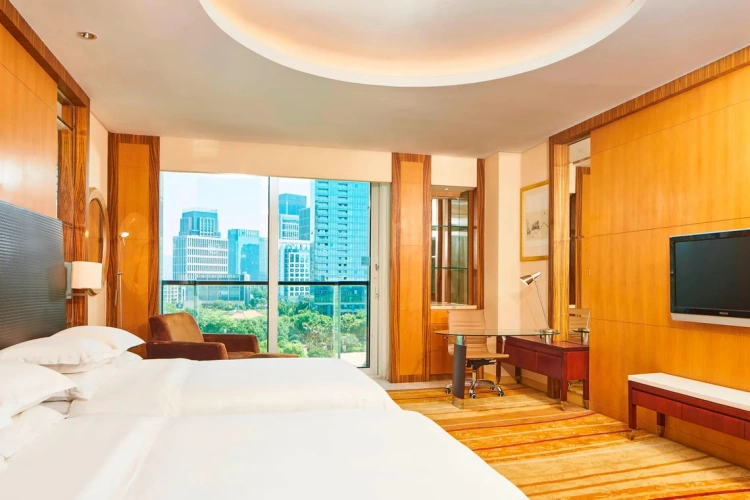 1 Bedroom Double Suite with balcony and with city view
