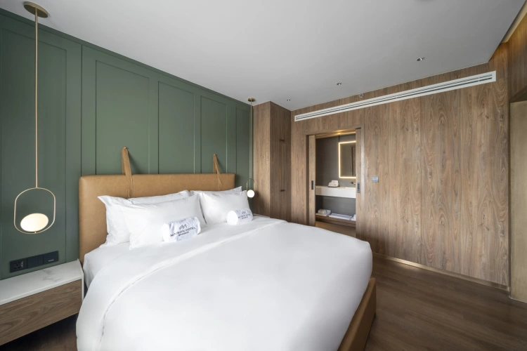 Napha Executive Suite