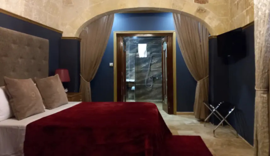 Courtyard Suite