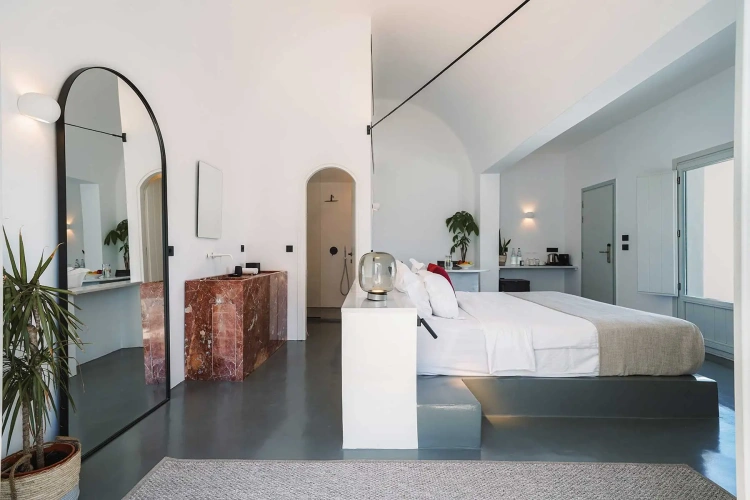 Honeymoon with Infinity Plunge Pool Double Suite