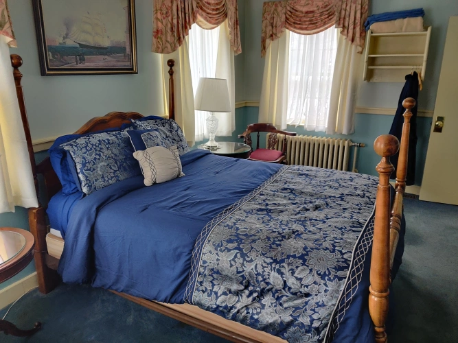 Acker Double Suite
