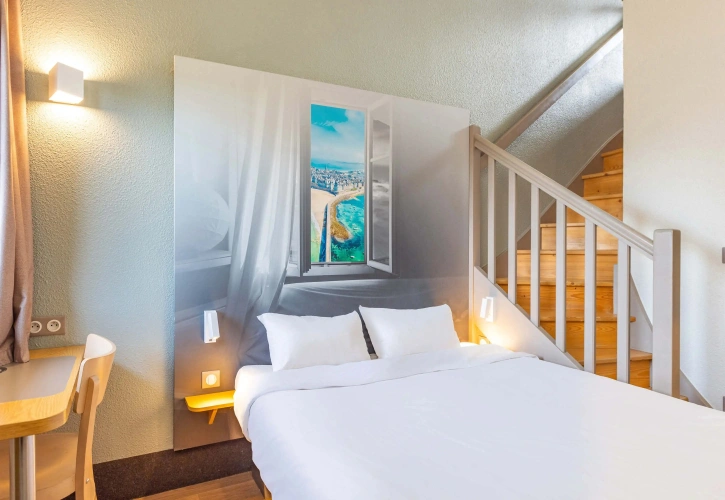 Family Accessible Quadruple Mezzanine room