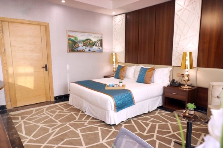 Junior Suite with back view
