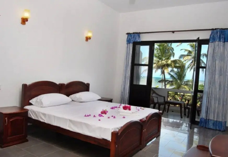 Estuary Beach Hotel