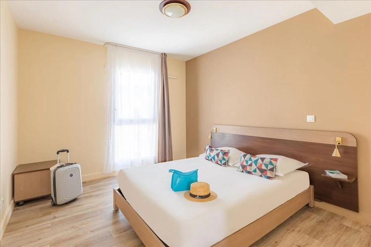 1 Bedroom Double Flat