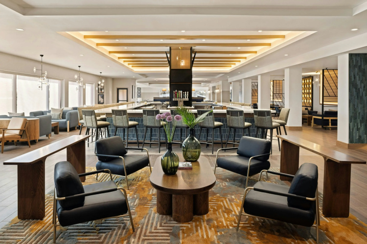 Oshkosh Marriott Waterfront Hotel & Convention Center