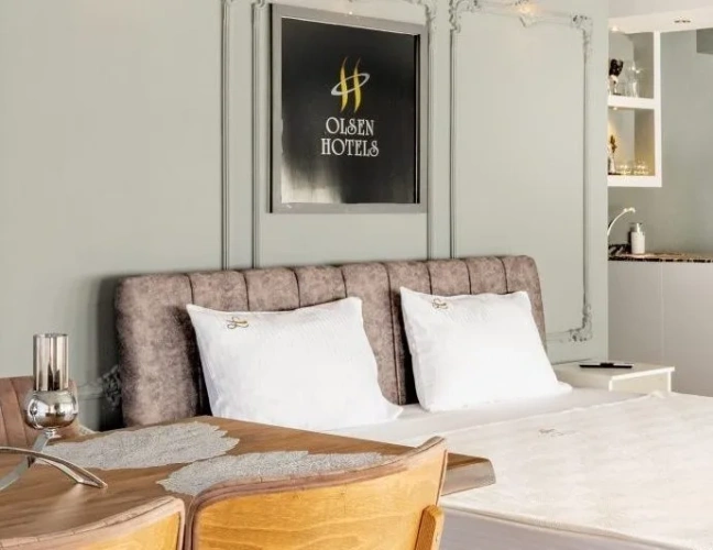 Quadruple Family Suite