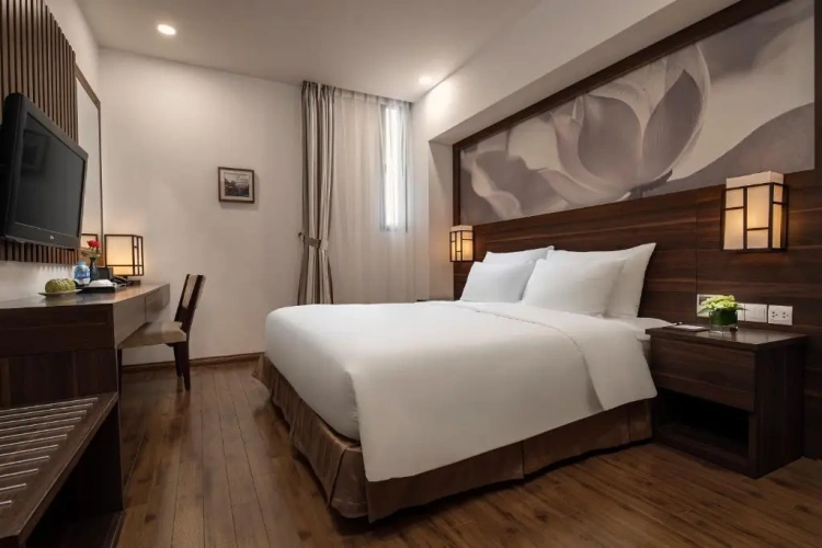 Deluxe No Window Double room