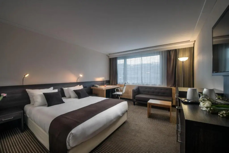 Crowne Plaza Zurich photo 7