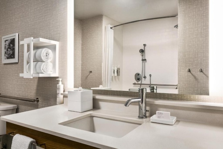 Hampton Inn & Suites San Mateo-San Francisco Airport photo 11