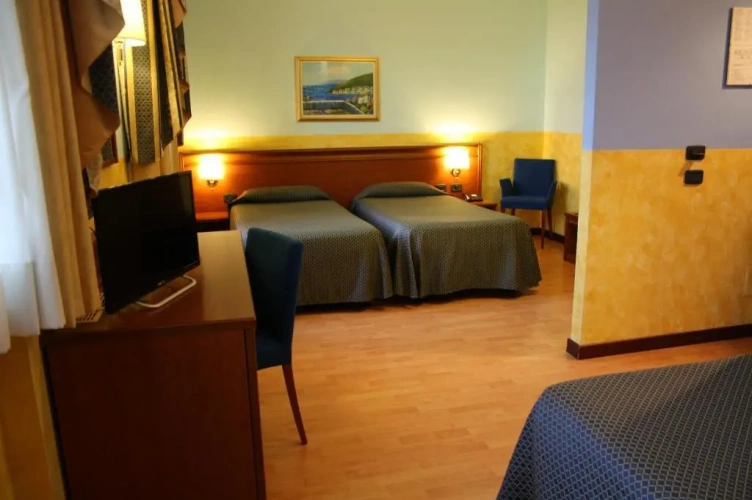Triple room