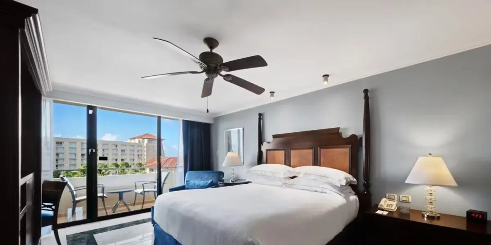 Royal Level Master Suite
