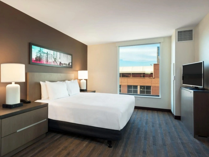 1 Bedroom Accessible (with Tub) Double Suite (Sofabed)