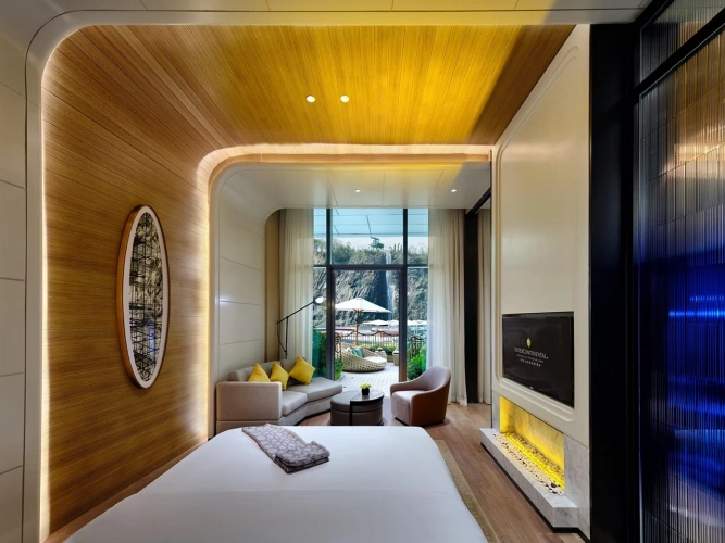 Duplex Double Suite with Underwater view