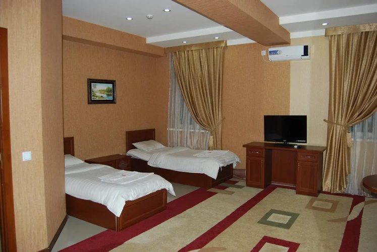 Al-Farobiy Hotel