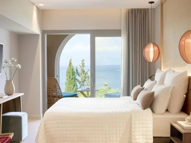 MarBella, Mar-Bella Collection Hotel