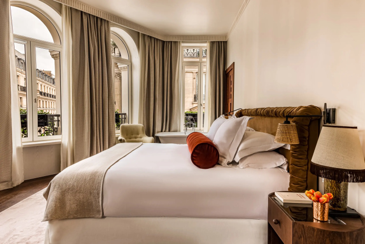 Chateau des Fleurs Paris Champs Elysees