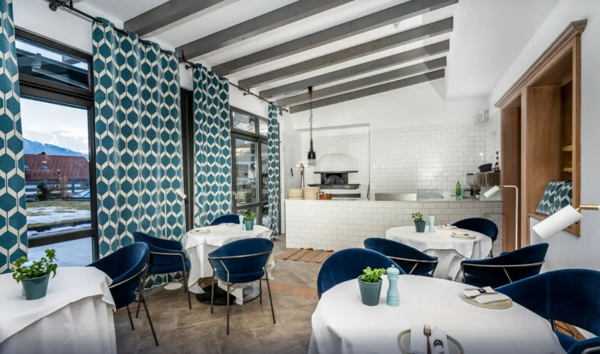 Anett hotelOver view