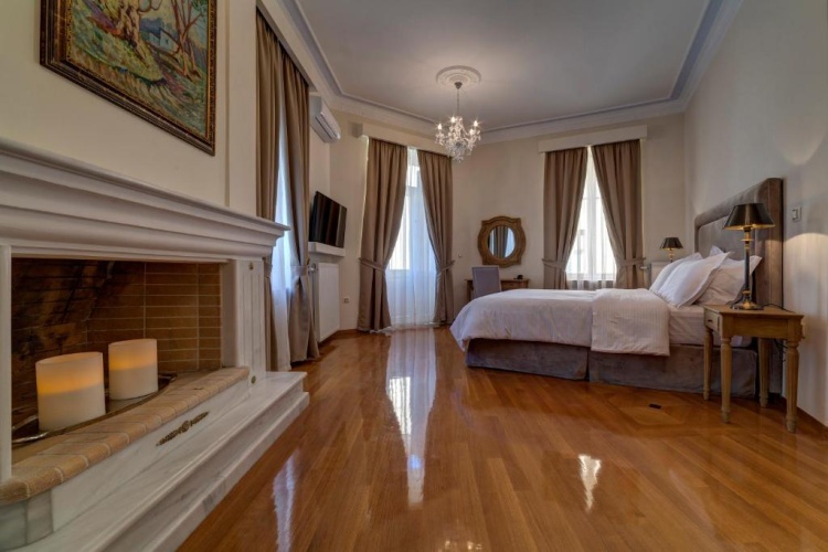 Deluxe Double Suite