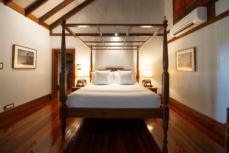 Durack Sextuple Suite