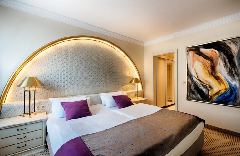 Double Suite