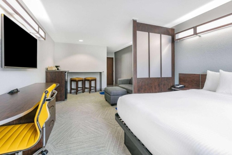 Double Suite