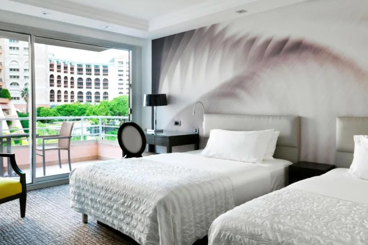 Le Meridien Beach Plaza photo 15