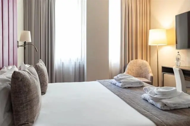 Deluxe Double Suite