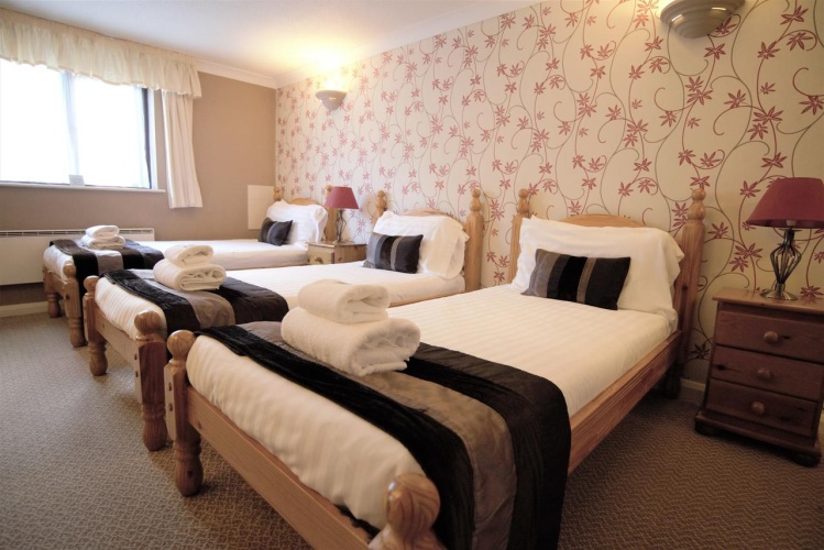 Ensuite Triple room