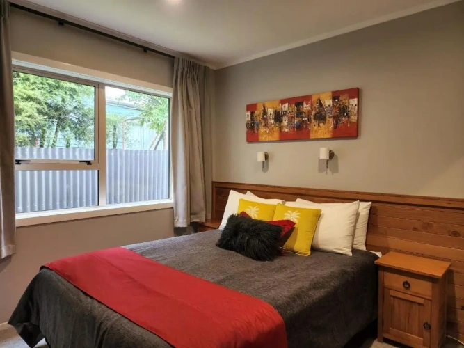 2 Bedrooms Quadruple Apartment