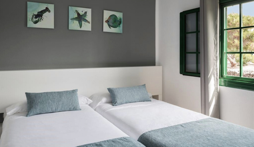 2 Bedrooms Apartment