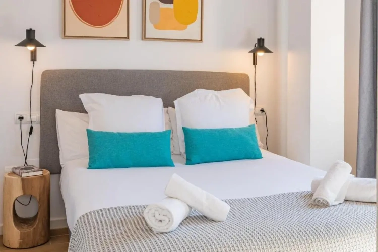 2 Bedrooms Duplex Apartment