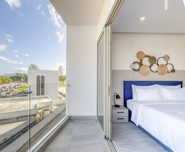 2 Bedrooms Corner room