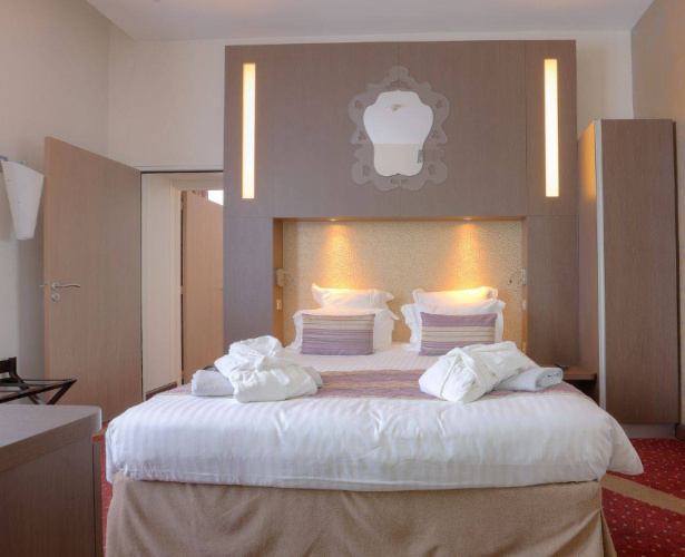 Deluxe Double Suite
