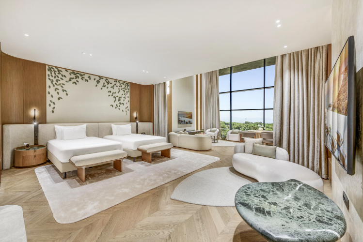 Regnum The Crown Resort