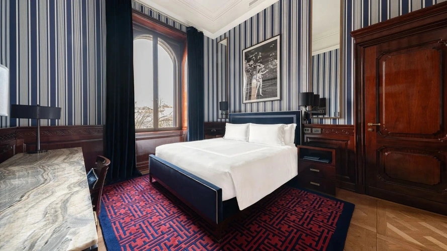 1 Bedroom Executive Double Suite