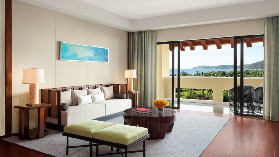 2 Bedrooms Deluxe Club Suite with ocean view