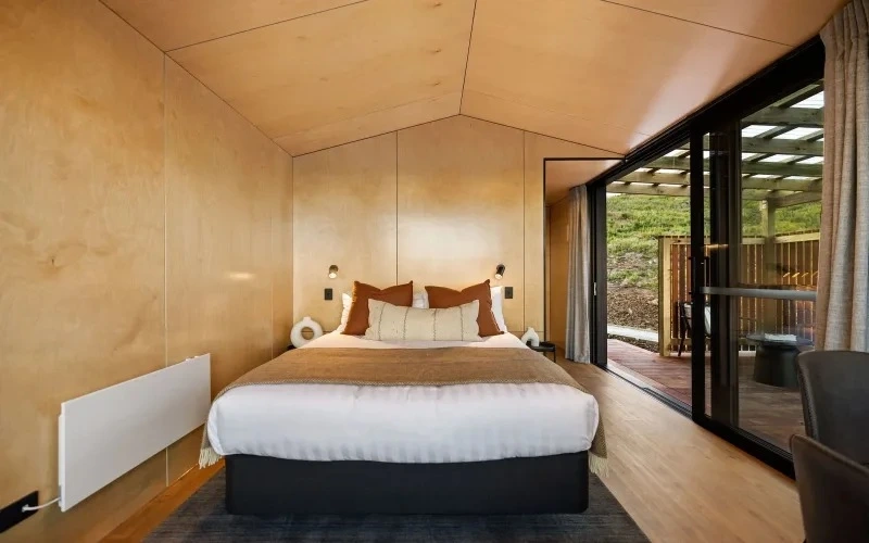 Studio Double The Huts