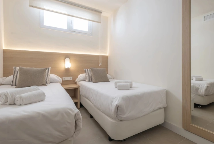 2 Bedrooms Apartment