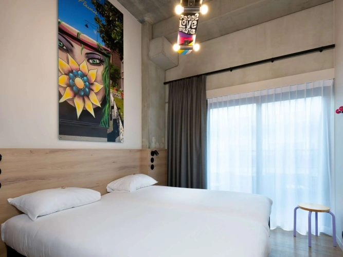 Standard Twin room with balcony