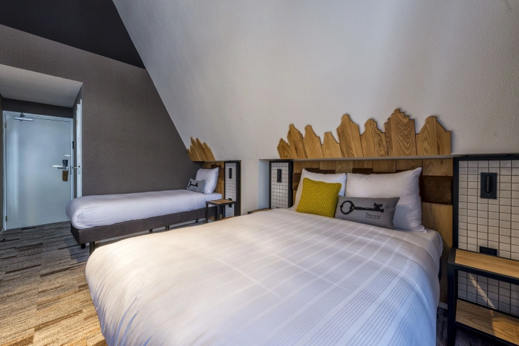 Triple room